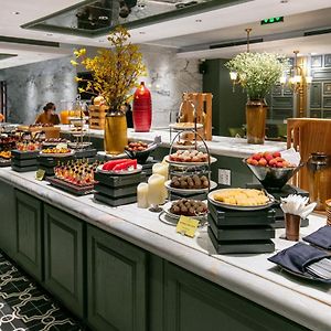 Premier Deluxe Room